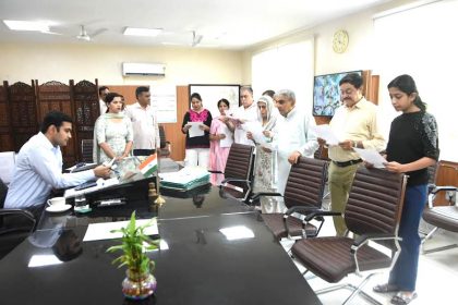 Deputy Commissioner Vikram Singh granted Indian citizenship to eight men and women from Afghanistan.