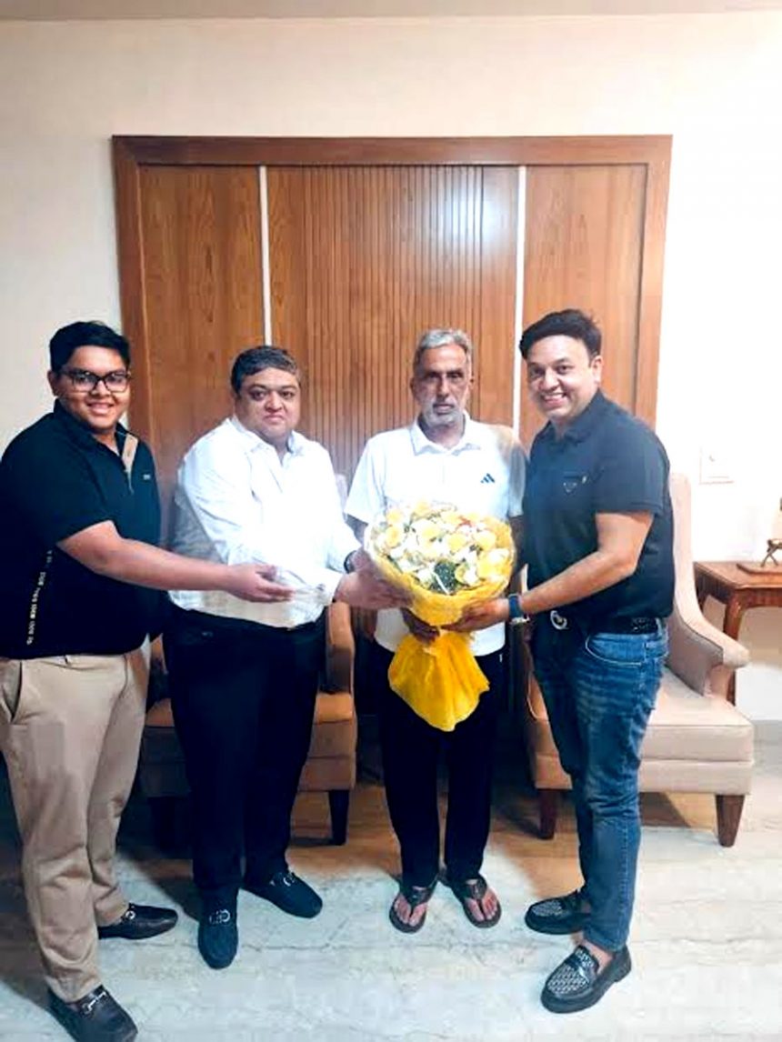 Famous young industrialists and directors of Alpha Abhirashi Group, Ashish Jain and Abhishek Jain congratulated Krishnapal Gurjar.
