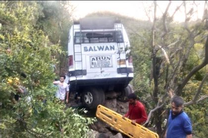 Terrorist attack on bus going to Vaishnodevi in Kashmir