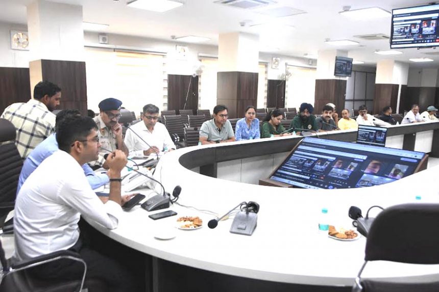 Administration and traffic police should work together to run the traffic system smoothly: Additional Deputy Commissioner Anand Sharma