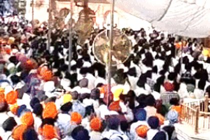 Khalistani slogans raised in Golden Temple of Amritsar