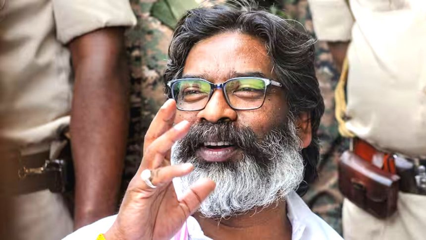 Hemant Soren came out of jail after 5 months