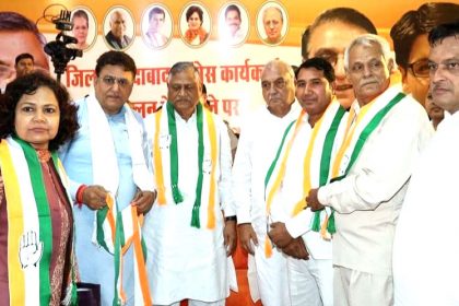 Many officials of BSP and AAP party joined Congress