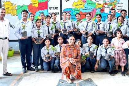 Youth and Eco Club and Rotary Club Sanskriti planted saplings in government school