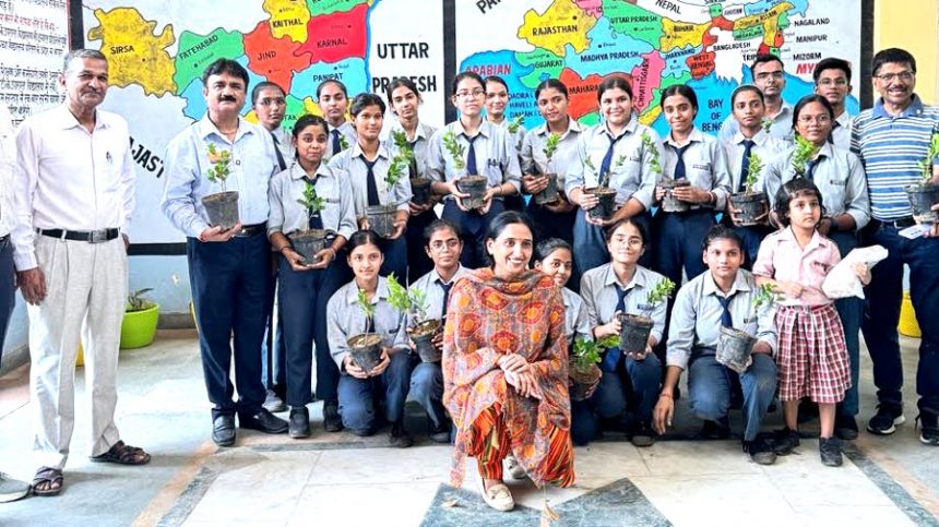 Youth and Eco Club and Rotary Club Sanskriti planted saplings in government school