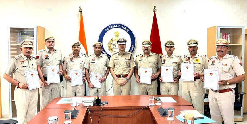 Ten policemen were selected as Hero of the Week, Police Commissioner honored them with a certificate of appreciation.