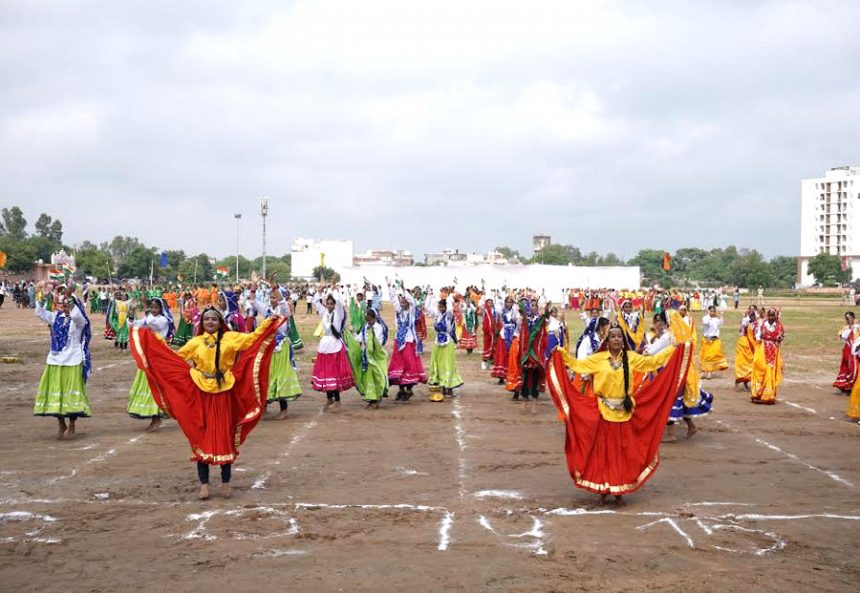 MLA Satyaprakash Jaravata hoisted the flag at the Badkhal sub-division level Independence Day function.