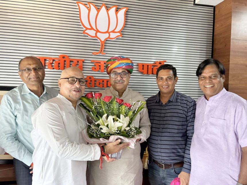 *Grand welcome to senior BJP leader Satish Punia by Rajasthani society*