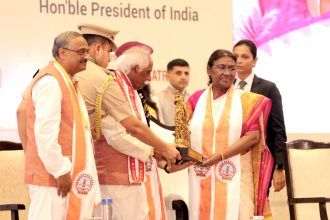 The President J.C. Degrees awarded to 1536 students-researchers in the 5th convocation of Bose University