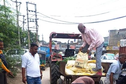 Work is going on at a fast pace to make the roads and main roads of Faridabad pothole free: Deputy Commissioner Vikram Singh