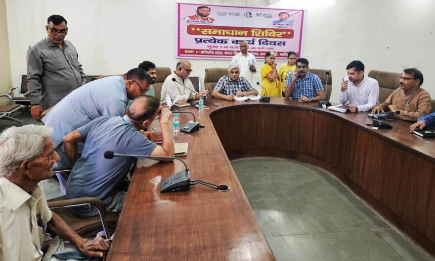 38 complaints were received in the resolution camp organized in all the zones of the Municipal Corporation and rural areas in the district on Thursday, 11 were resolved: Deputy Commissioner Vikram Singh.
