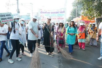 Cleanliness program organized under 'Diwali Vid May Bharat Wali' program
