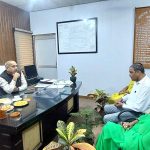 Former Cabinet Minister Pt. Mulchand Sharma visited Municipal Corporation Ballabgarh John's office and held a meeting with officials