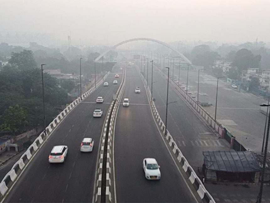 Delhi's air very bad for the sixth consecutive day: AQI crosses 400 at 2 places