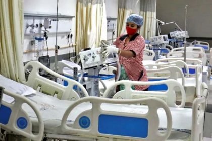 In West Bengal, the doctor put the tricolor in the clinic: message was written - Bangladeshi patients should salute the flag