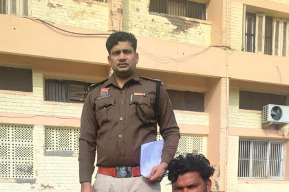 The crime branch team of Uncha village arrested the second accused who was providing drug injections.