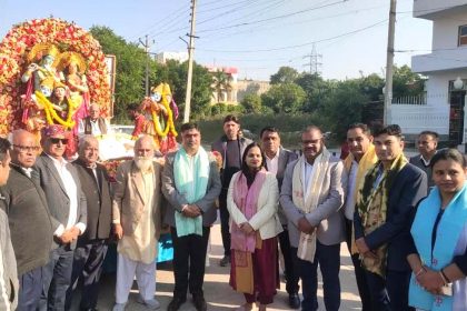 Only the book Geeta brings us face to face with the infinite form of God: Rajkumar Vohra