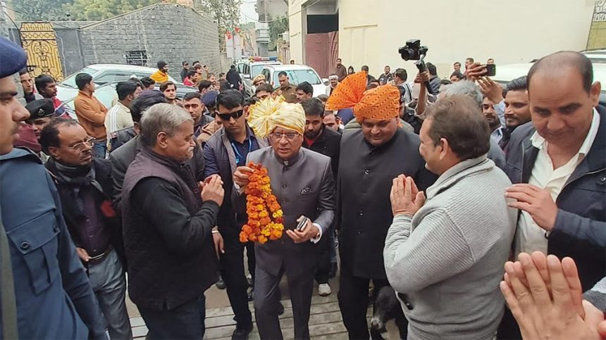 Minister of State Rajesh Nagar got a warm welcome in Lakadpur village.