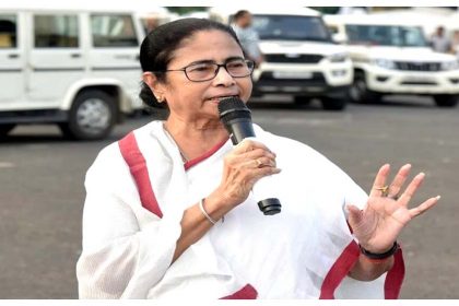 I am grateful to those who supported me: Mamta, Lalu has said that he will hand over the leadership of INDIA block to Mamta.