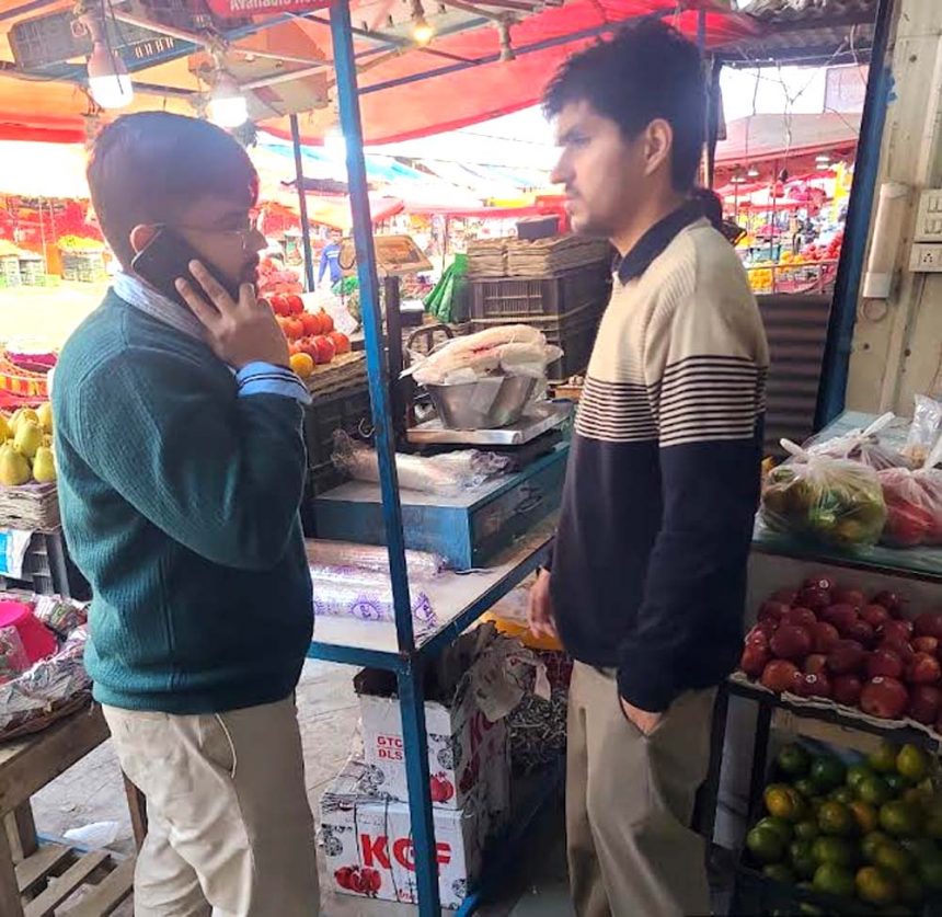 Strict action will be taken if found using banned plastic in public places, shops and markets: DC