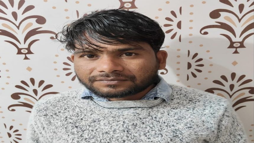 Crime Branch Sector-56 arrested the gambling accused and recovered Rs 10100/- cash.