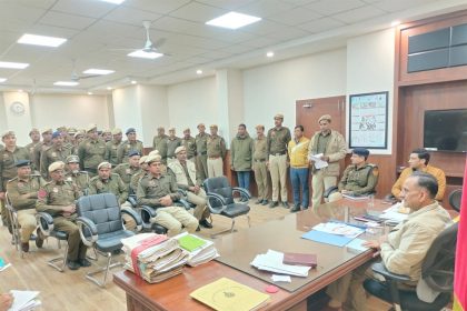 Deputy Commissioner of Police, Ballabhgarh, Kushal Pal Singh held a meeting with the rider staff and directed them to perform duty as per the Ebeat system.