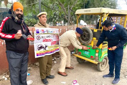 Reflectors are necessary to protect from fog: SHO Traffic Vinod Kumar