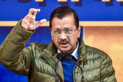 Kejriwal's 7 MLAs resign, also leave the party: angry over not getting ticket