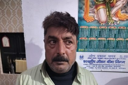 Crime branch-65 police team arrested the accused of smuggling liquor, recovered 114 pav of country liquor and 56 pav of English liquor.