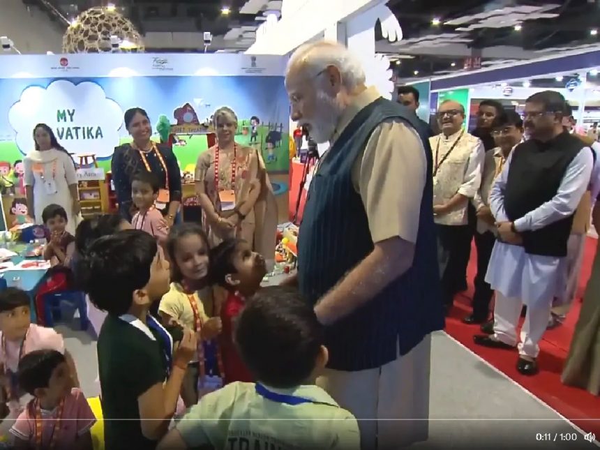 PM Modi asked the children – have you brought tiffin?
