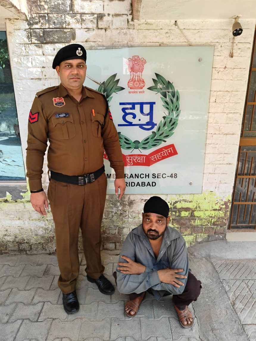 Crime Branch Sector-48 team arrested the accused in theft case.