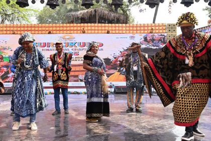 A grand confluence of art and culture is visible in the crafts fair.