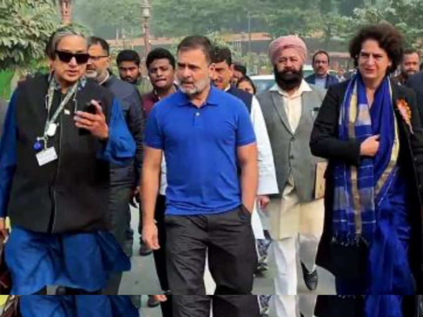 Tharoor said - If someone is happy in ignorance then it is foolish to show intelligence: Tharoor