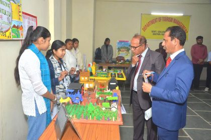 Inter district science exhibition concluded in Government Women's College