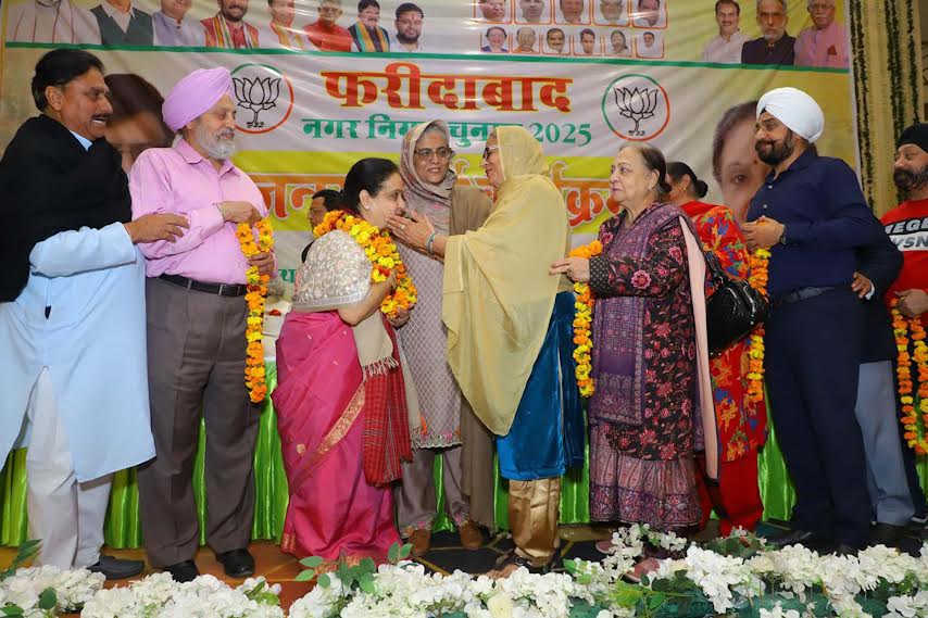 BJP's mayor candidate Praveen Batra Joshi got full support and blessings of the intelligentsia.