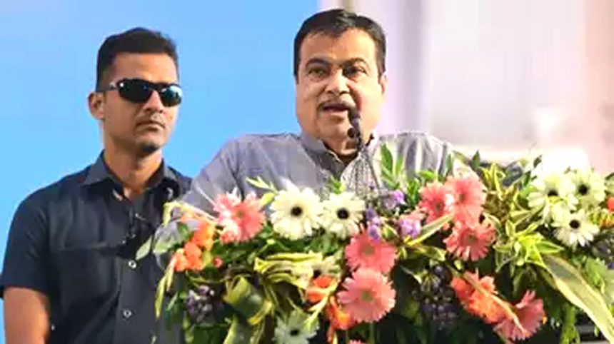 I will kick anyone who talks about caste: Gadkari