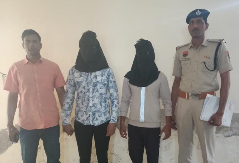 Detective Staff Palwal arrested both the accused of keeping and selling illegal weapons