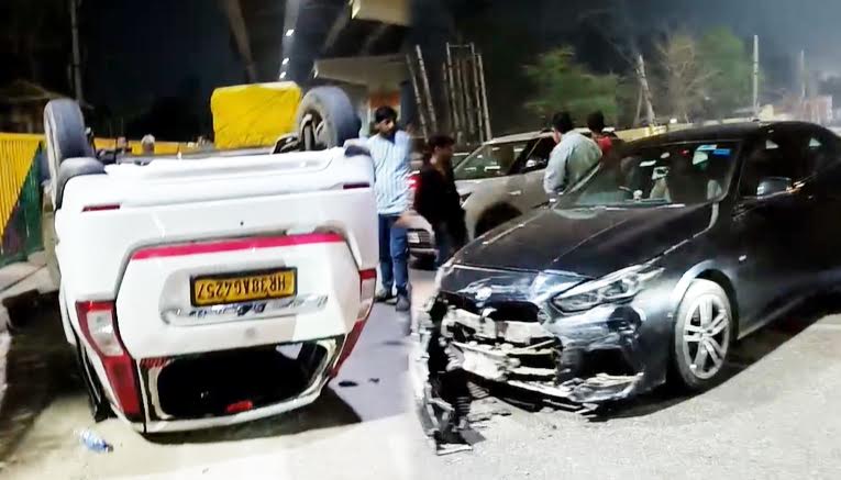 BMW and WagonR collide fiercely, car overturns after travelling 20 meters