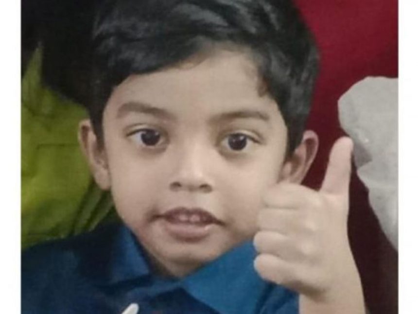 Father slits the throat of his 3 year old son, he dies