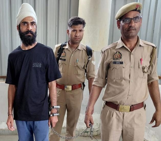 Under the campaign "Every criminal will be taken to account", Mundkati police station tightened the noose on the third accused who was absconding in the robbery case of the year 2021 and sent him to jail