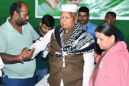 Lalu's health deteriorates, he leaves for Delhi with Rabri Devi