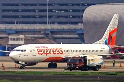 Pilot dies after landing in Delhi: Vomited in cockpit