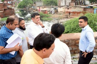 Action will be taken against those who encroach on drains: Vikram Singh