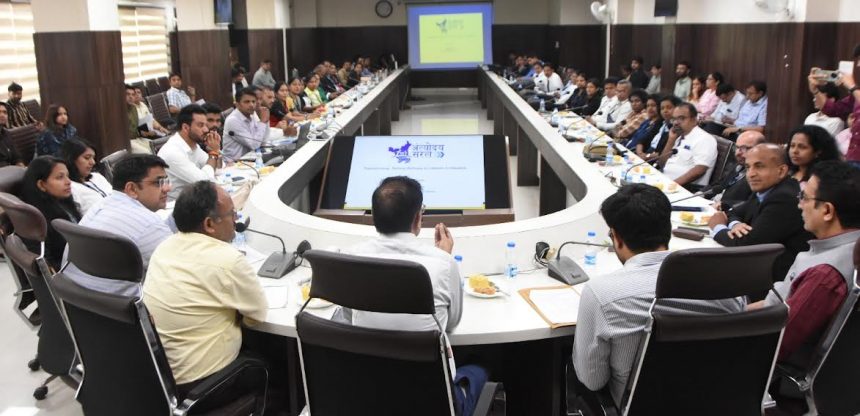 District Administration Faridabad showed glimpse of Digital Haryana to Sri Lanka Civil Service Delegation, gave information about implementation of administrative schemes