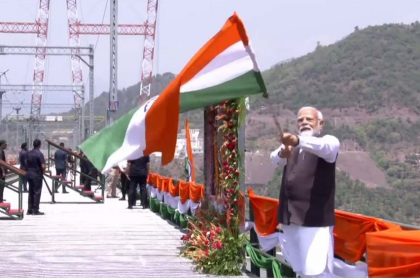 PM inaugurated the Chenab Arch Bridge by hoisting the tricolor