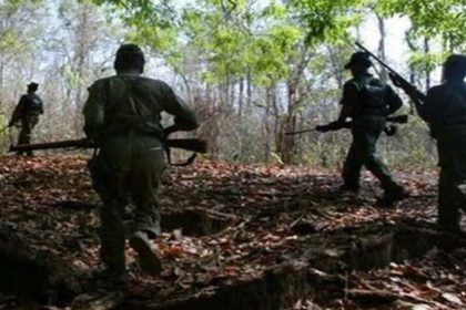 Encounter of three female Naxalites, bodies of all three recovered