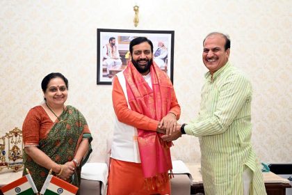 Mayor Praveen Joshi made a courtesy call on Chief Minister Nayab Saini