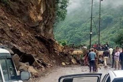 Heavy rain in Himachal- 285 roads closed, 39 dead