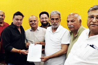 Delegation of Kalindi Hill RWA met the Union Minister