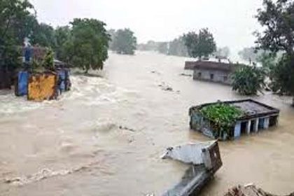 Flood like situation in Ahmedabad, water filled in homes and offices: Cloud burst at 5 places in Himachal in 24 hours